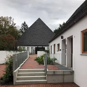 Ev. Kirchengemeinde St. Stephanus Eingangsbereich Pfarrzentrum Ev. Kirchengemeinde St. Stephanus Eingangsbereich Pfarrzentrum